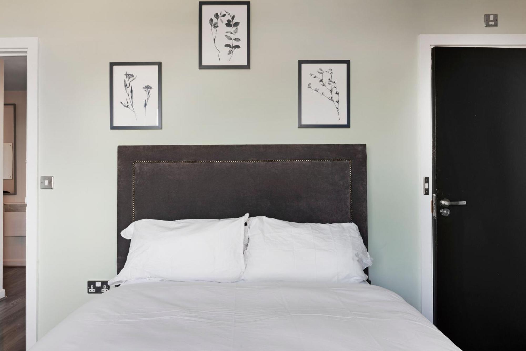شقة Penthouse W/ Hot Tub Near Stratford, Westfield لندن المظهر الخارجي الصورة